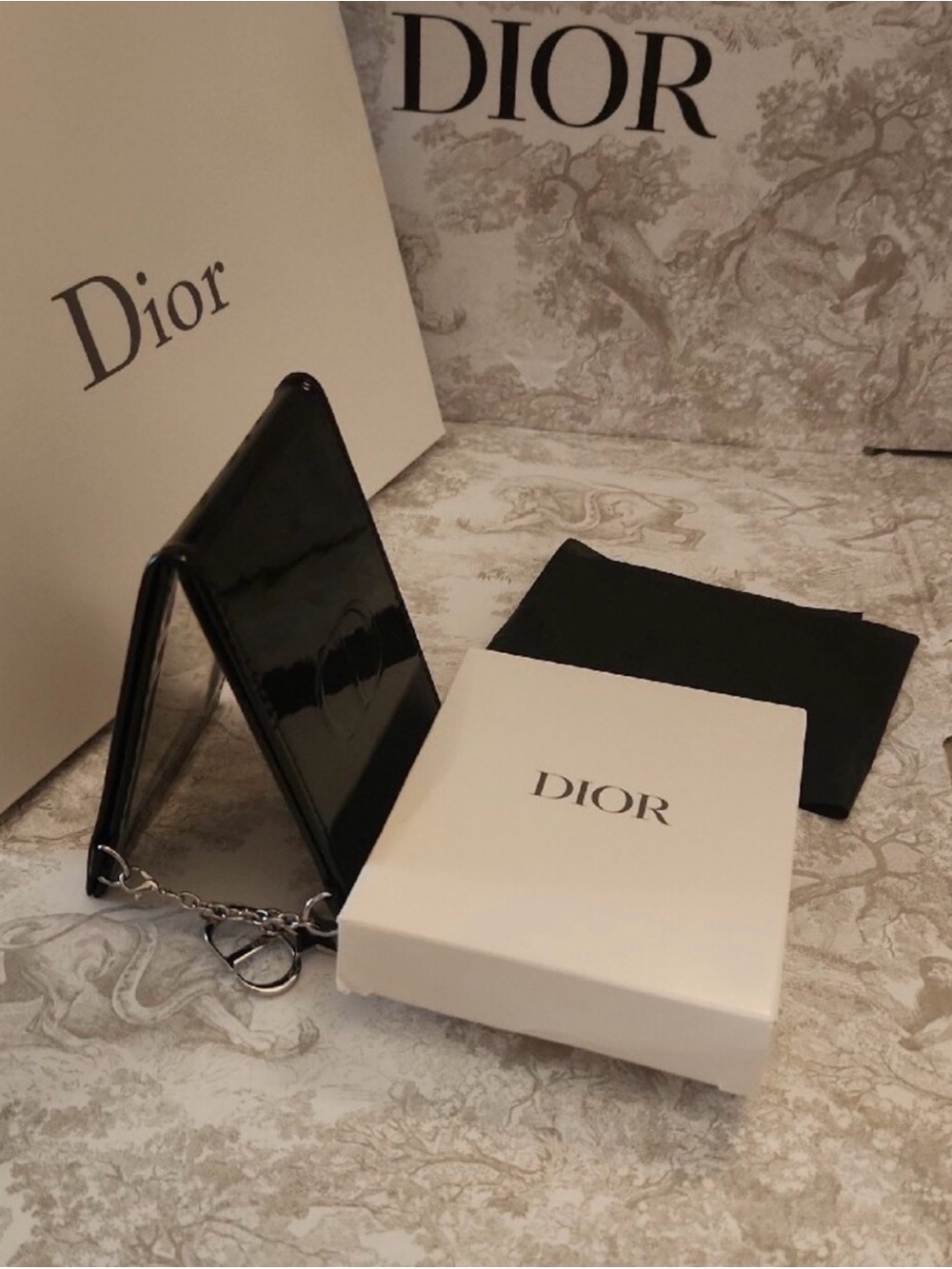 🔥100% AuyDior Black Patent Leather Card HDior holder🔥 - Picture 2 of 12